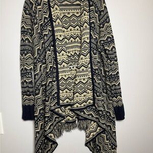 Signature Studio Navy and Cream Geometric Cardigan